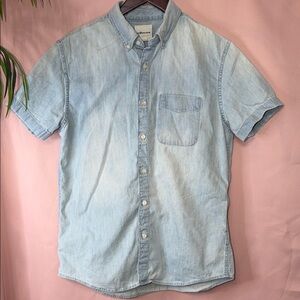 Aeropostale Light Blue Casual Button Down Shirt